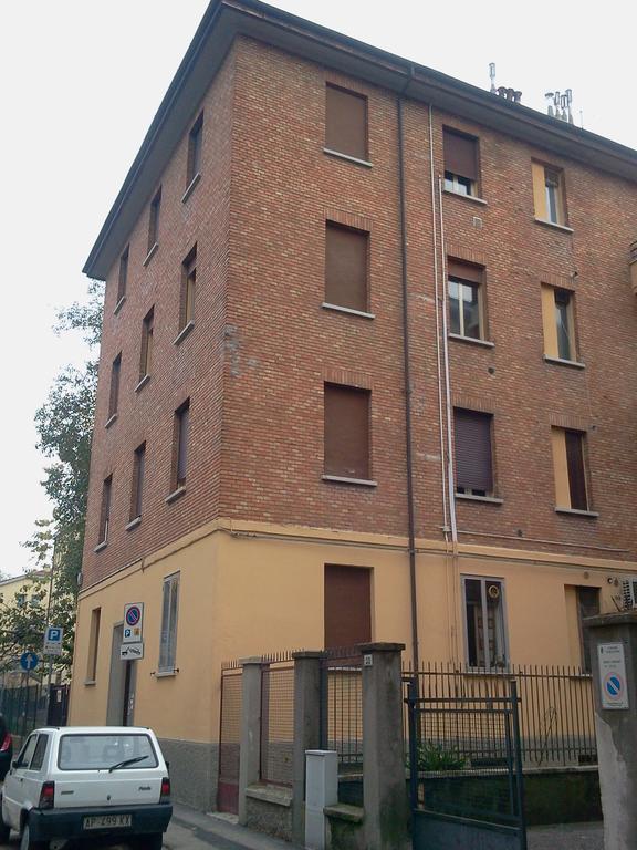 Farolfi Apartments Passarotti Болонья Экстерьер фото